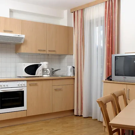 Joe'S Apparthotel By Travel Partner